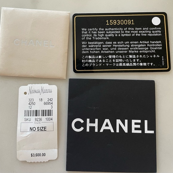 Authentic Chanel Iridescent calfskin Chic quilt bowling bag - Picture 7 of 16